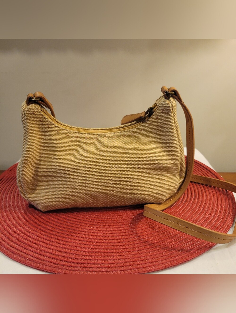 👜EUC~ FOSSIL Woven Straw Shoulder Bag